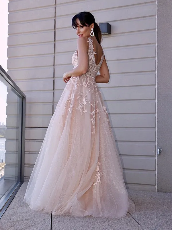 A-Line/Elegant Tulle Applique Scoop Sleeveless Prom Dresses