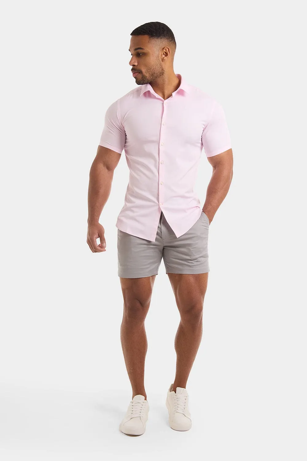 Athletic Fit Chino Shorts 5" in Pale Grey