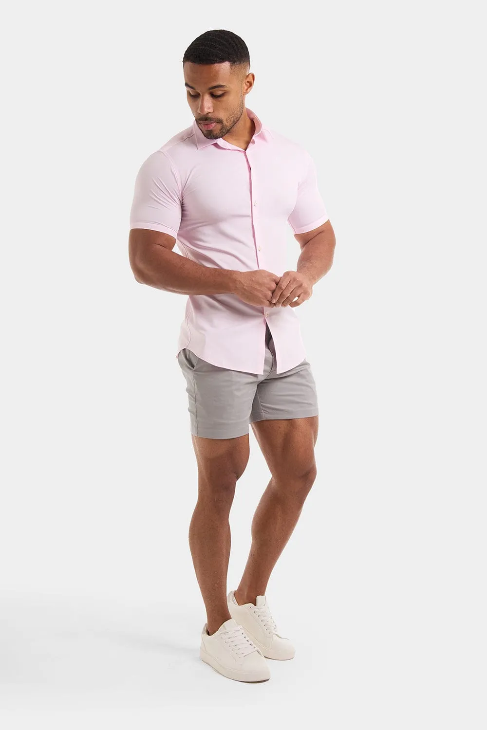 Athletic Fit Chino Shorts 5" in Pale Grey