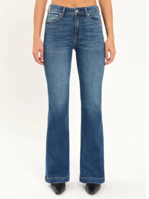 Daze: The Heartbreaker Bootcut Jean in Influencer