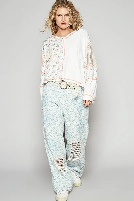 POL Floral Crochet Patch V-Neck Top in Off White | URBAN ECHO SHOP