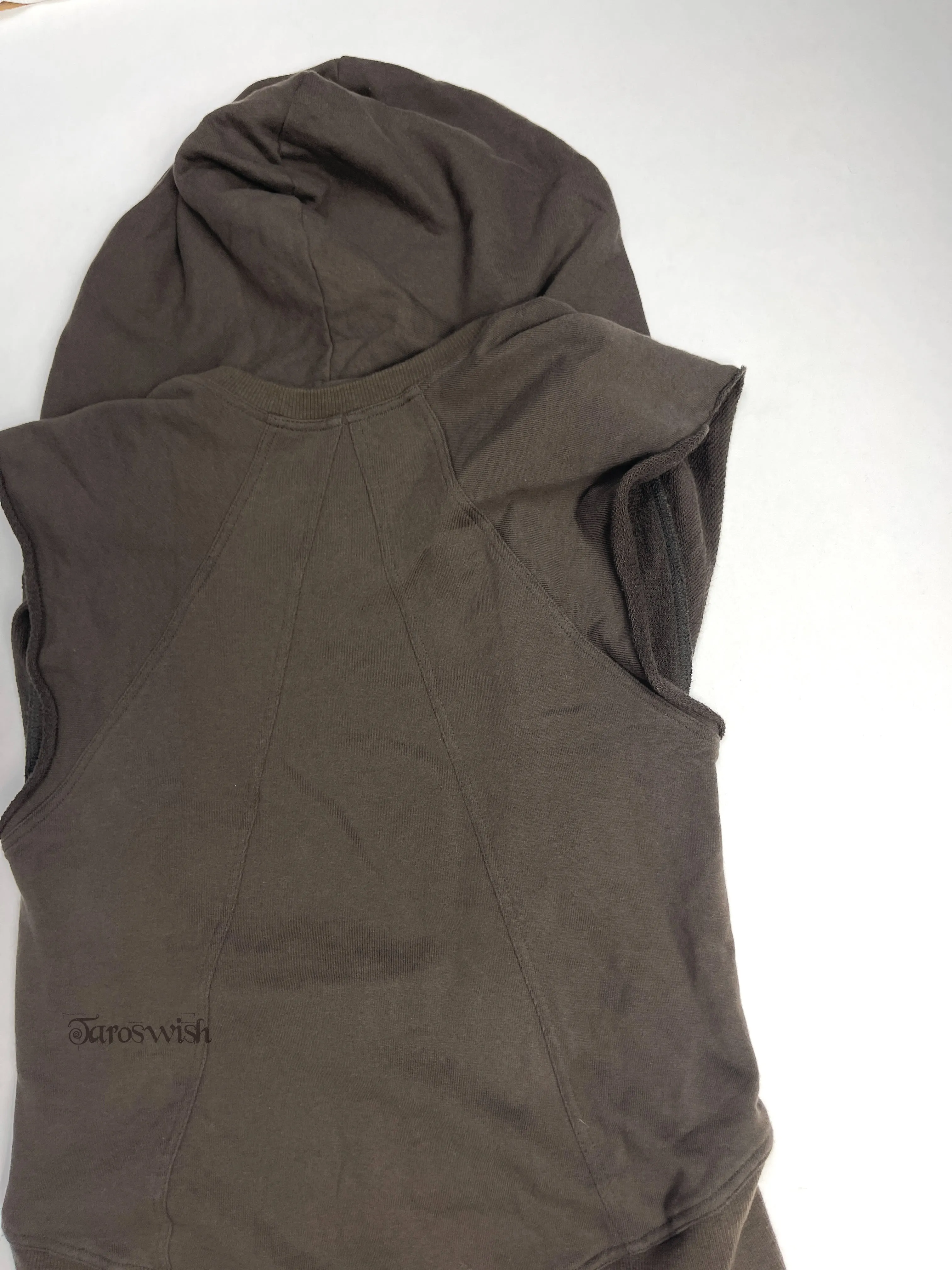    Structured sleeveless hoodie