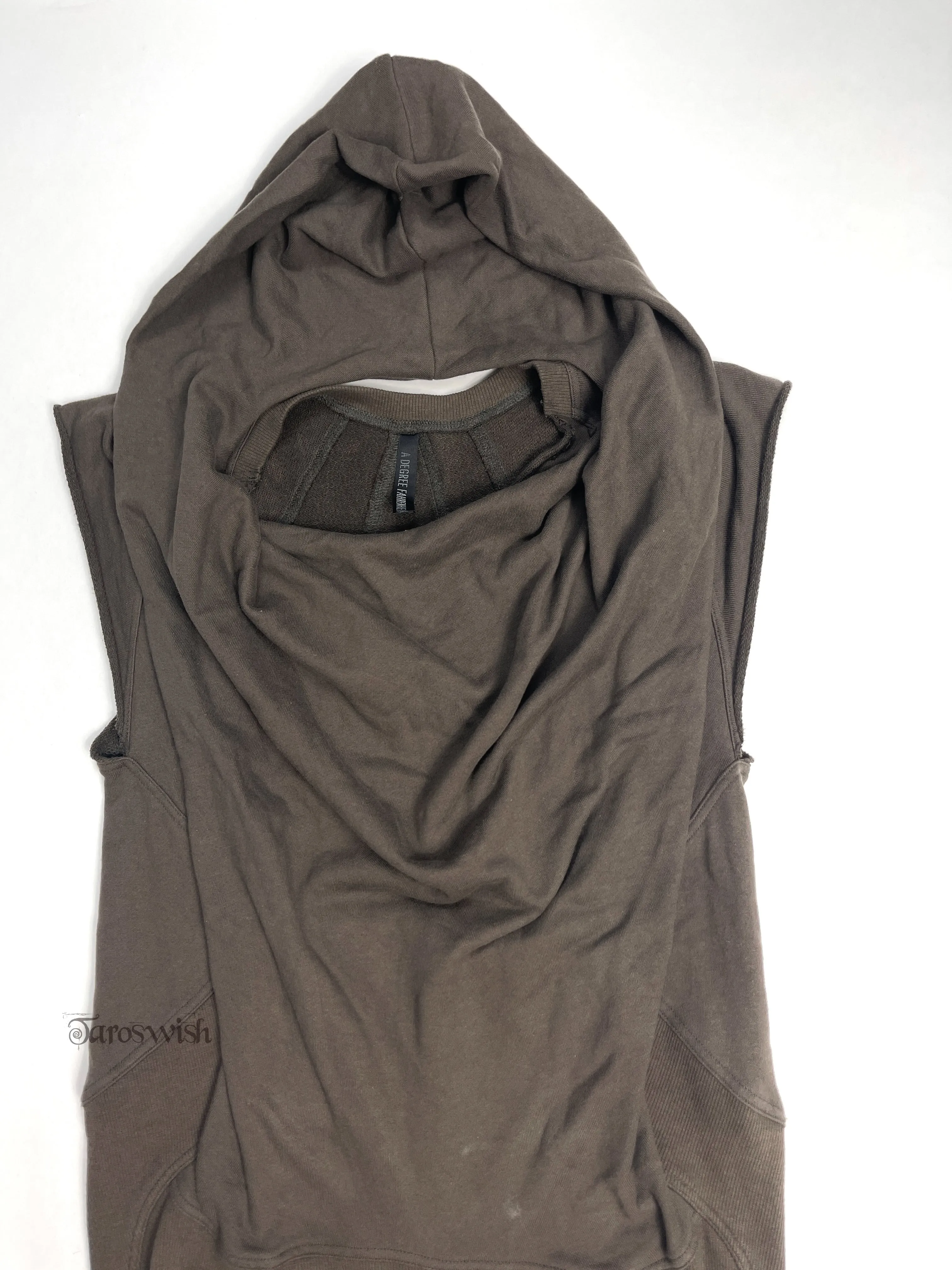    Structured sleeveless hoodie