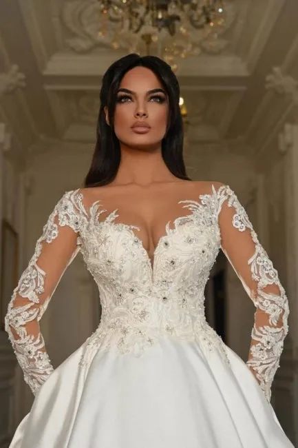 Vintage A Line Long Sleeve White Beaded Lace-up Lace Ball Gown Wedding Dresses with Pearls